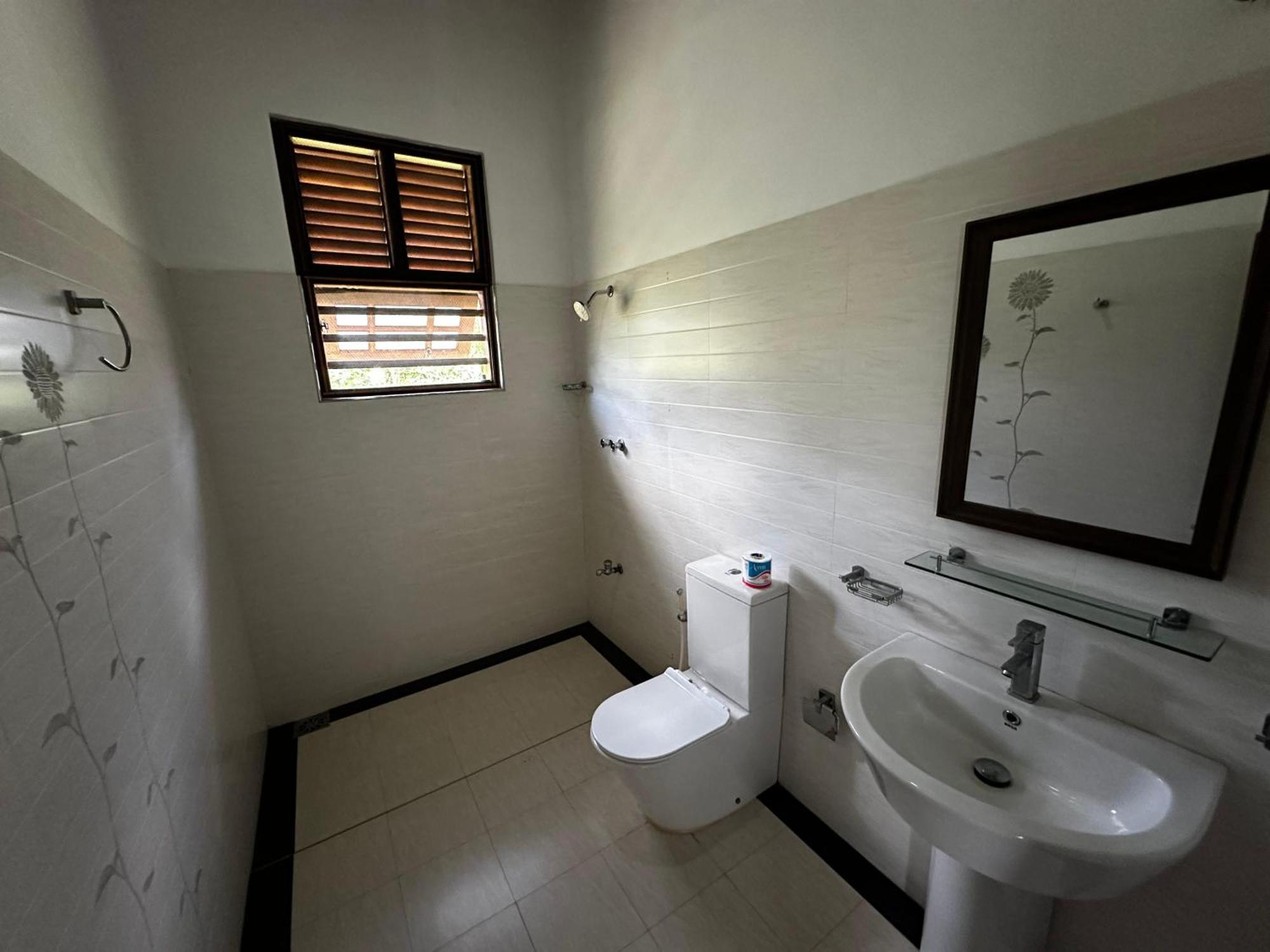 Ferienwohnung Curve Hiri Dikwella Exterior foto